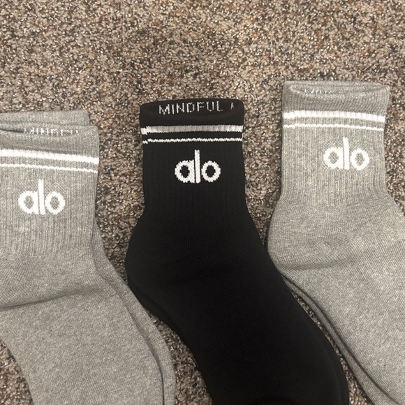- Alo Socks 3 Pairs. Brand New - Picture 2 of 2